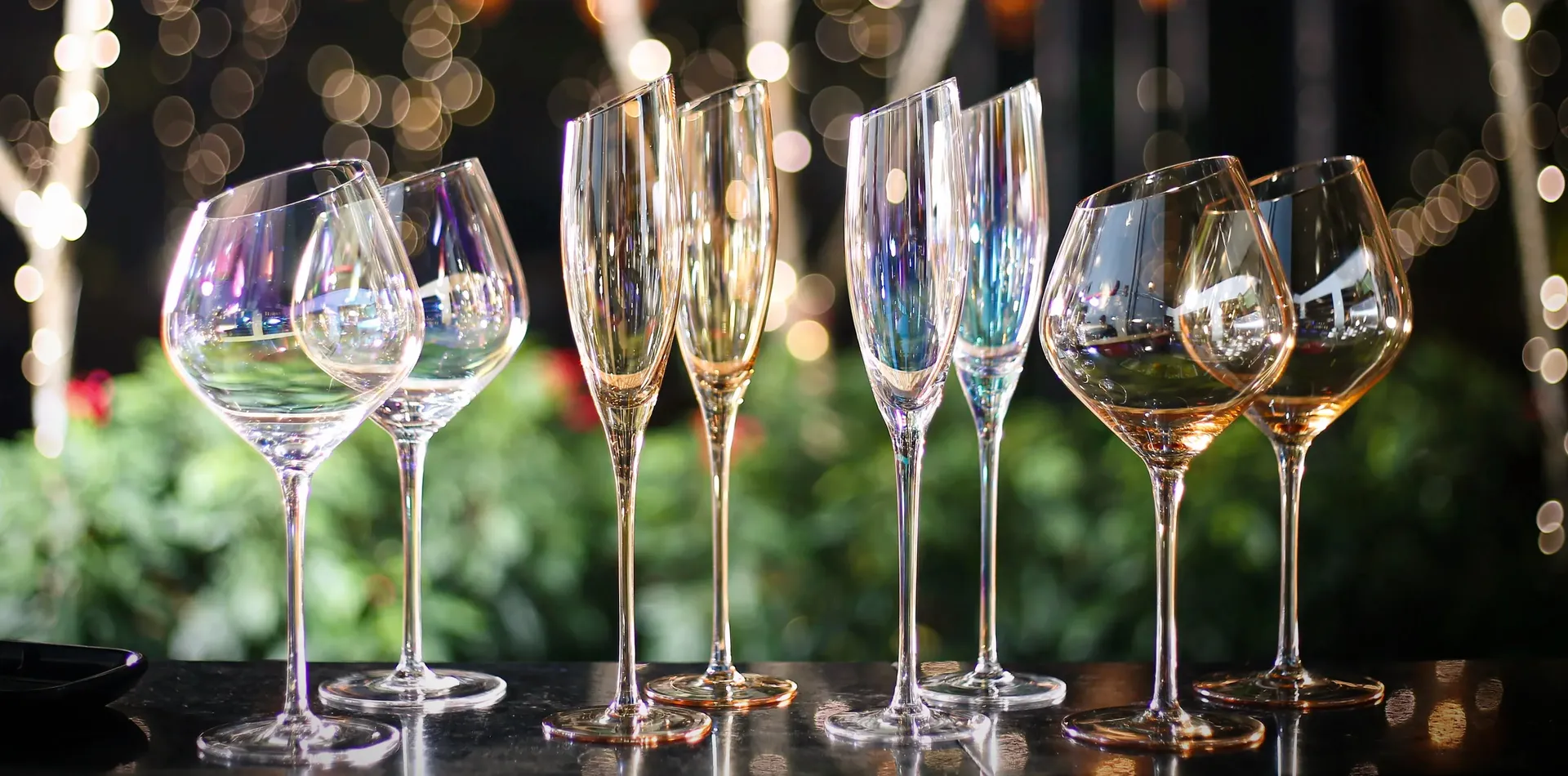Luxrify hand-blown colored crystal wine glasses, champagne flutes and stemware collection